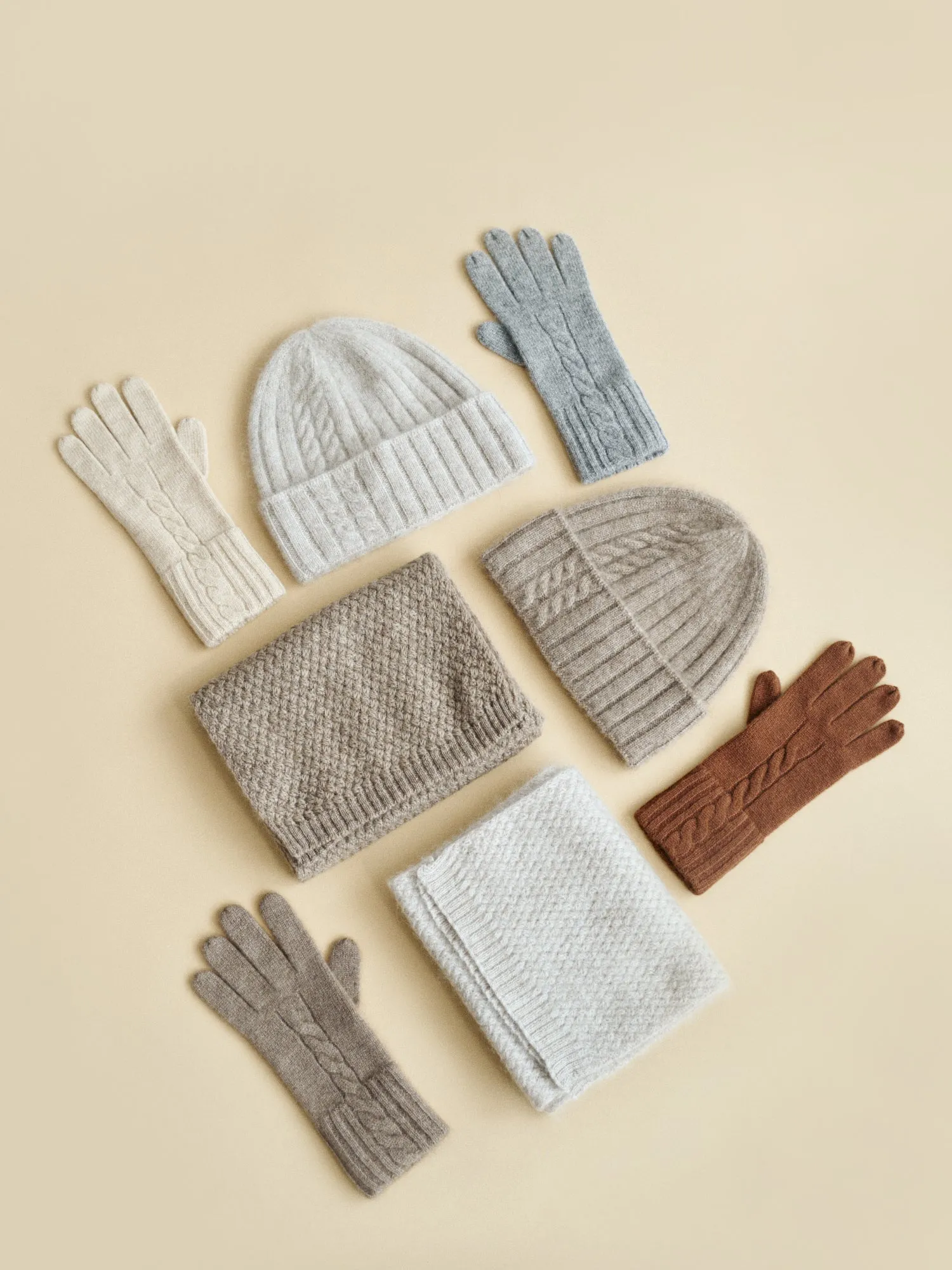 "Warmth Whisper" Cashmere Gloves - Chocolate Brown